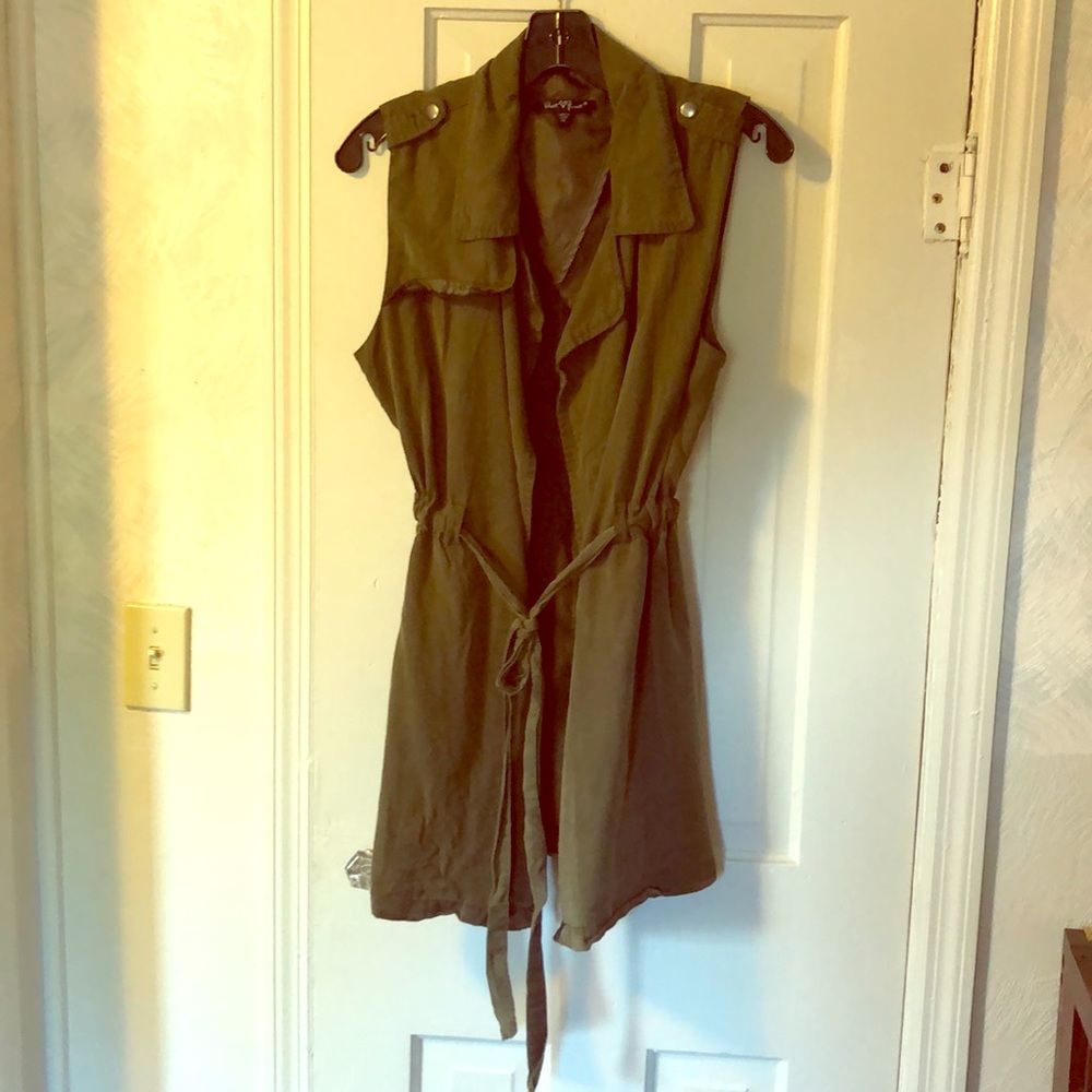 Army Green Trench-Coat-Style Vest